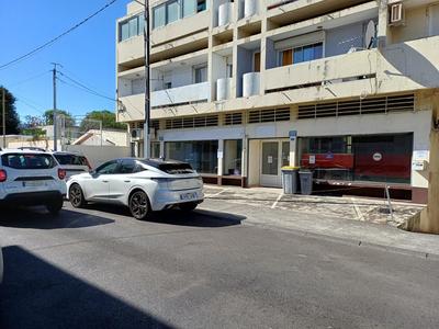 Local commercial - 123 m² - 3 pièces