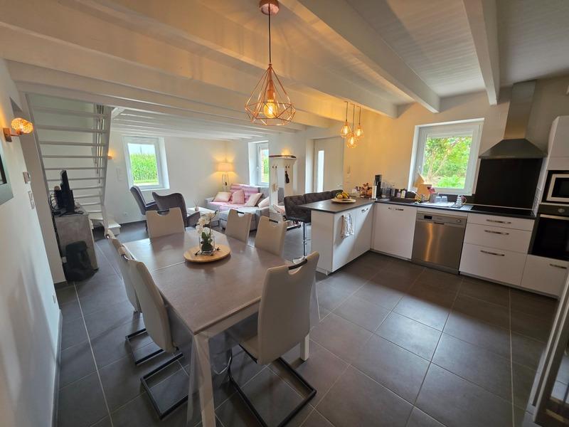 Maison - 160 m² - 6 pièces