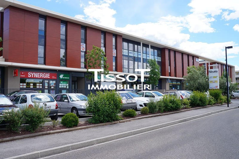 Local commercial - 112 m²