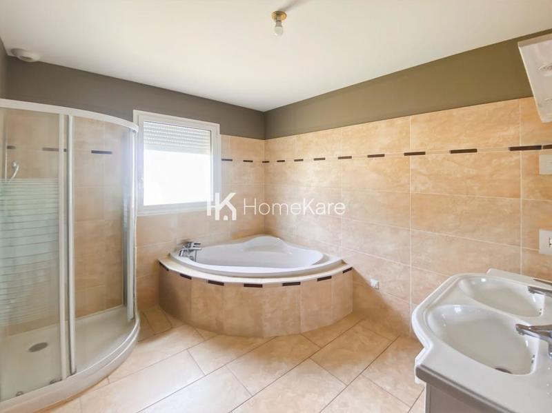 Maison - 110 m² - 5 pièces