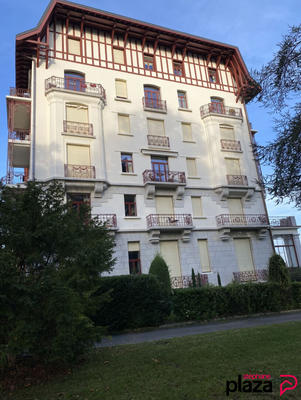 Appartement - 200 m² - 6 pièces