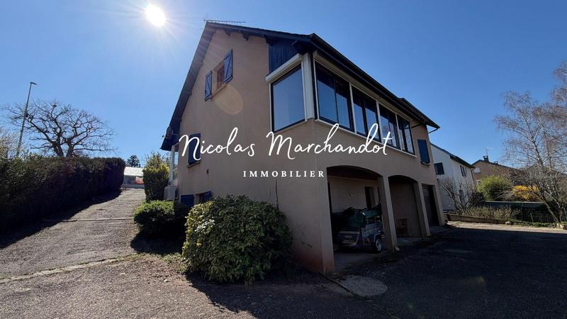 Maison - 227 m² - 8 pièces