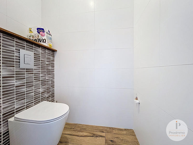 Maison - 92 m² - 5 pièces