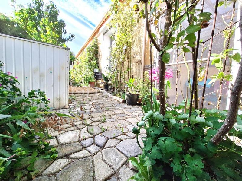 Villa - 90 m² - 4 pièces