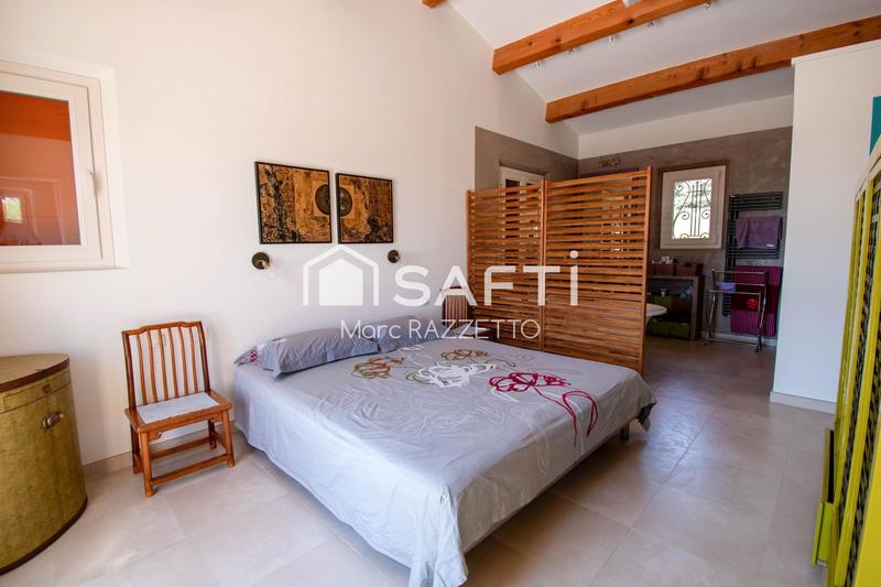 Villa - 340 m² - 7 pièces
