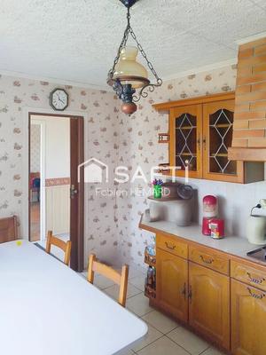 Maison - 80 m² - 5 pièces