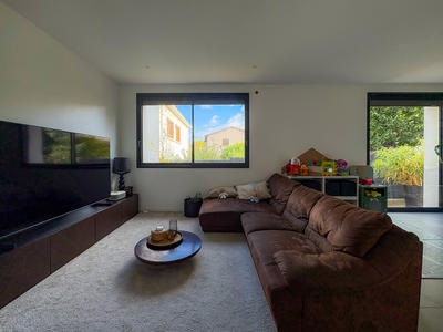 Maison - 125 m² - 5 pièces