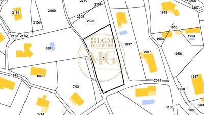 Terrain constructible - 1 900 m²
