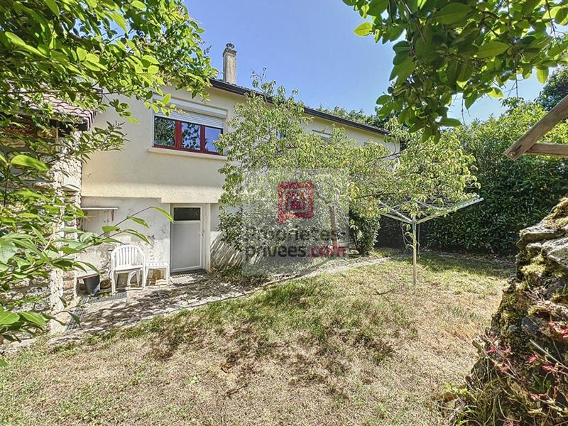 Maison - 90 m² - 5 pièces