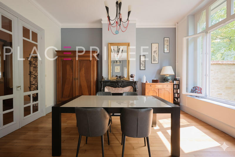 Maison - 224 m² - 13 pièces