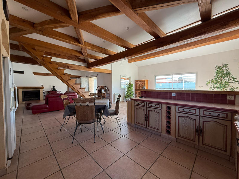 Villa - 180 m² - 4 pièces