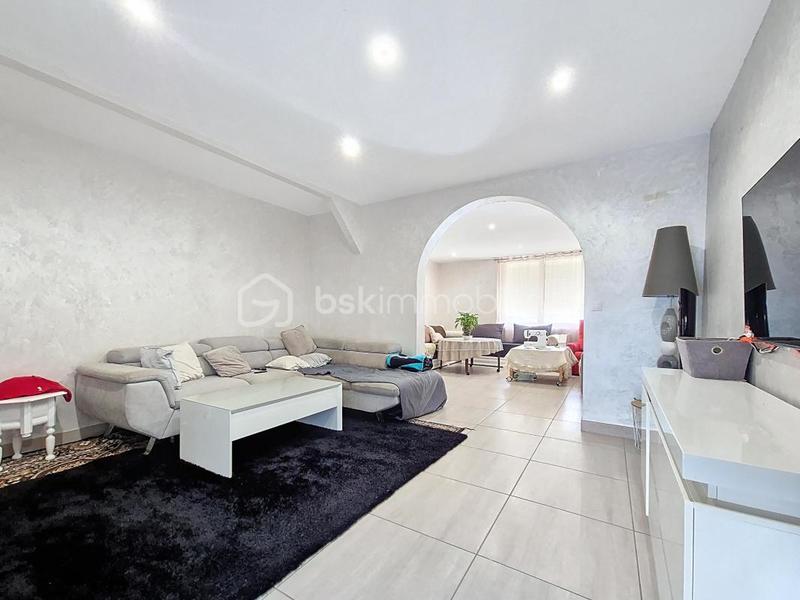 Maison - 157 m² - 7 pièces