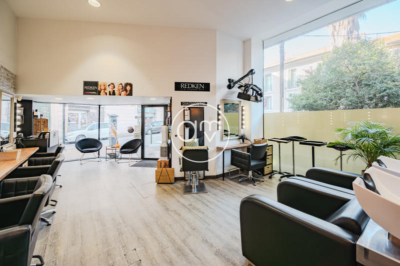 Fonds de commerce - Magasins - 34 m²