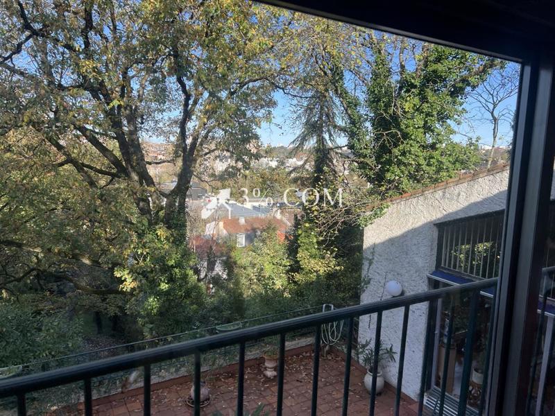 Propriété - 281 m² - 7 pièces