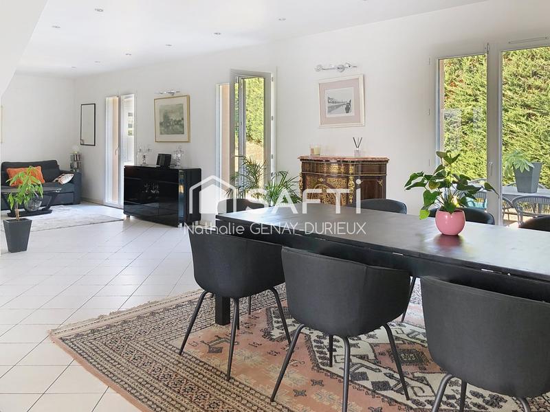 Villa - 140 m² - 5 pièces