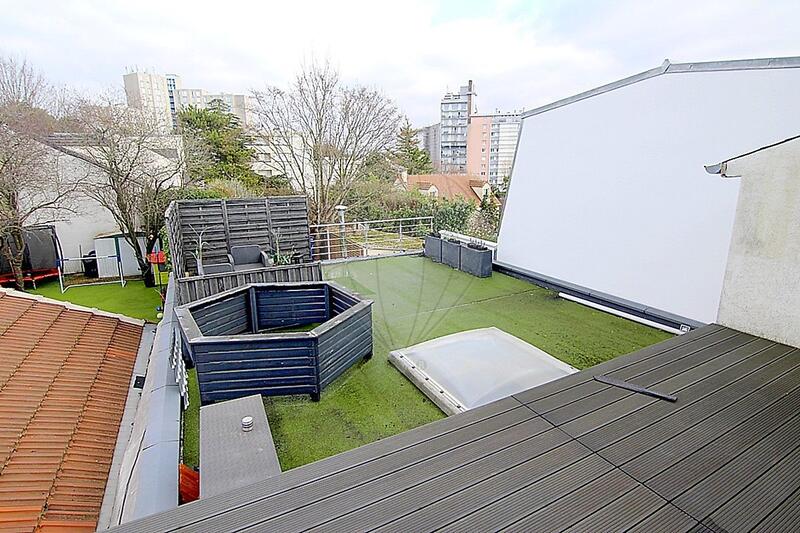 Maison d'architecte - 138 m² - 6 pièces