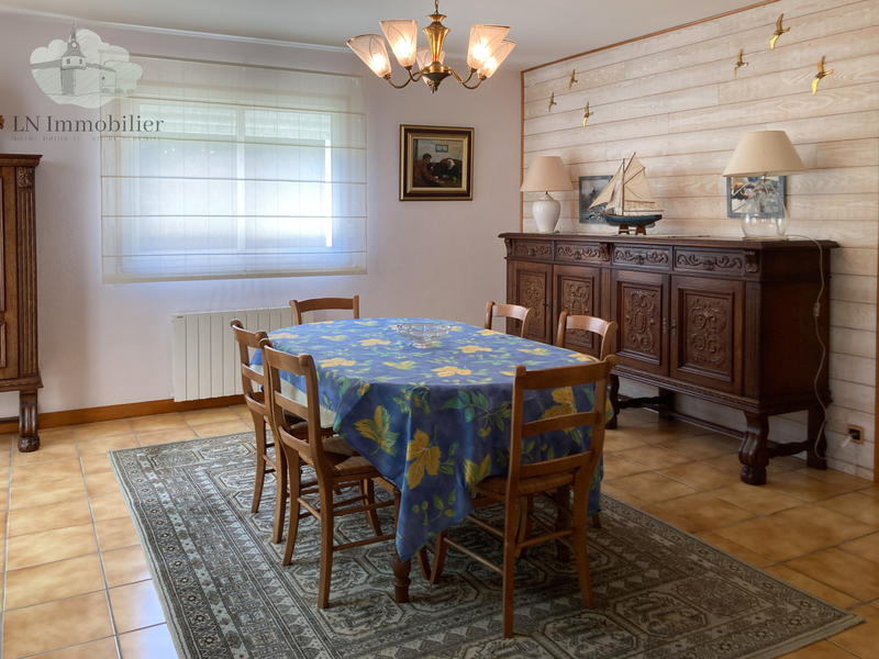 Maison - 172 m² - 6 pièces