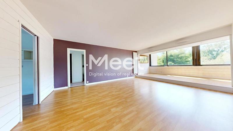 Appartement - 99 m² - 4 pièces