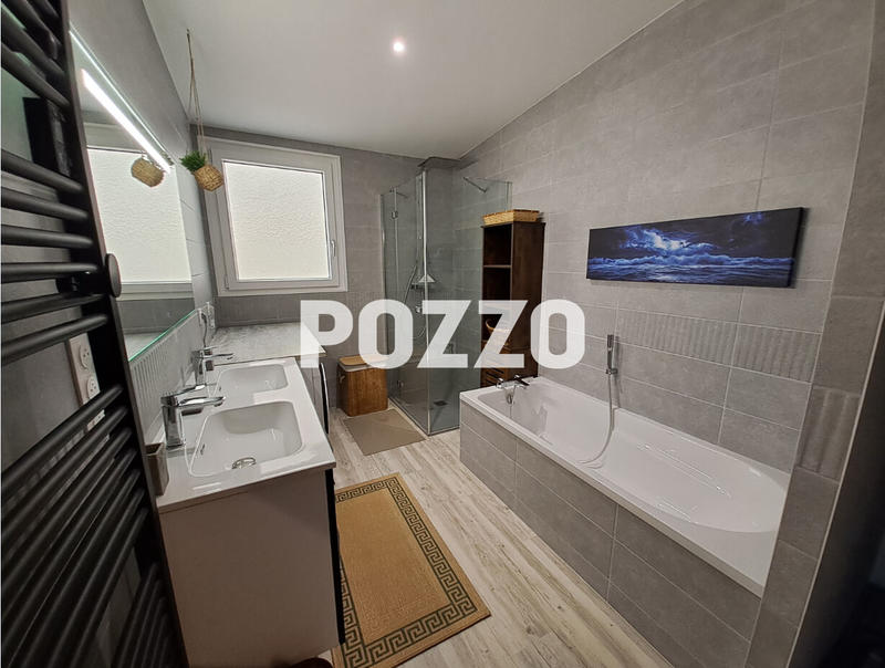 Appartement - 60 m² - 2 pièces