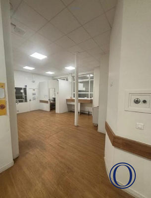 Local commercial - 185 m²