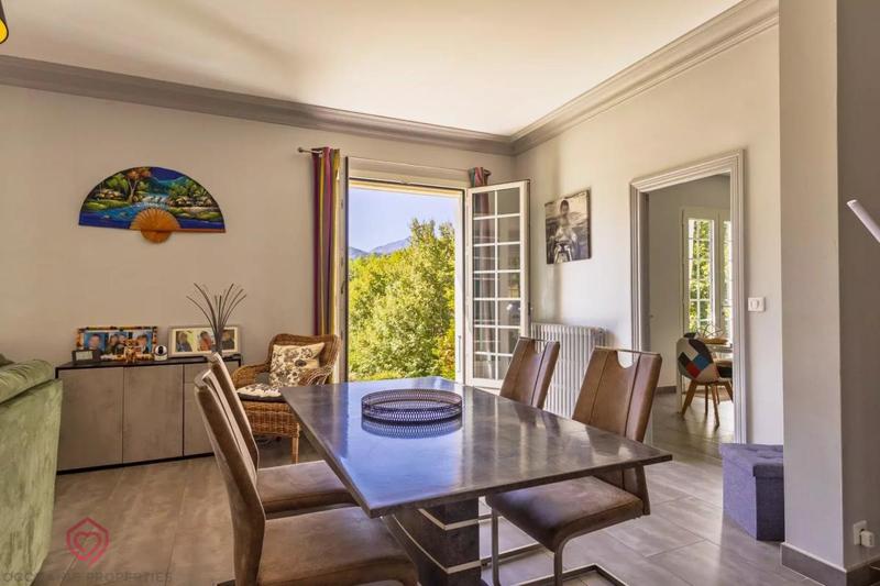 Villa - 203 m² - 7 pièces