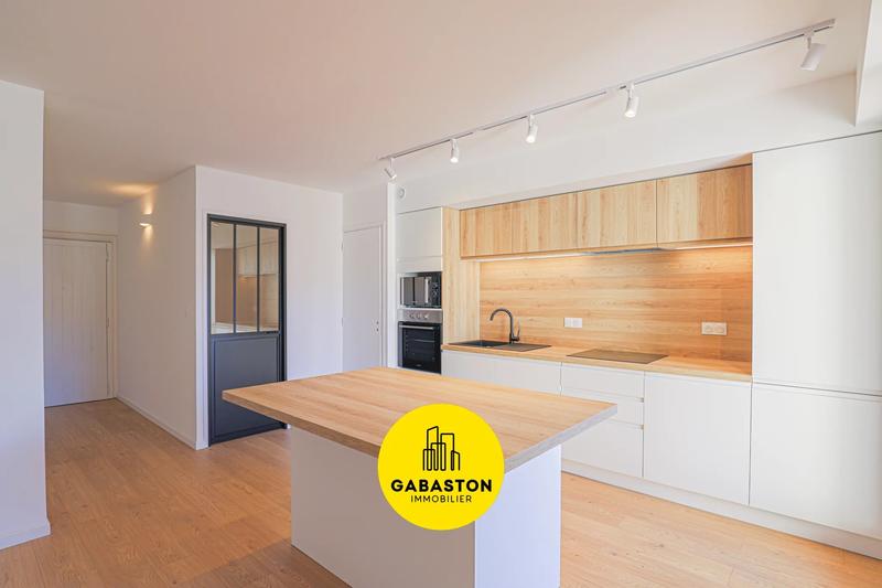 Appartement - 88 m² - 4 pièces