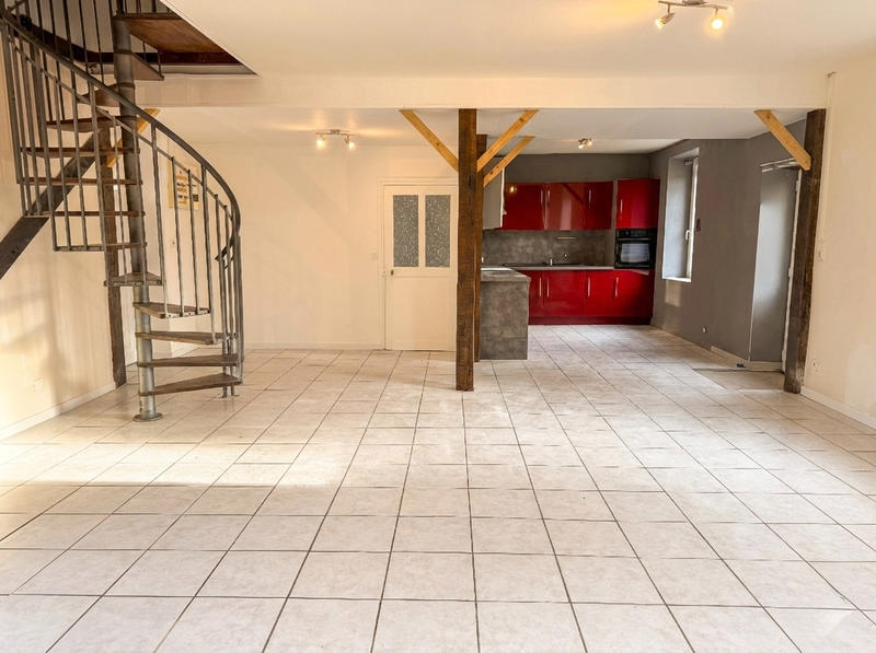 Maison - 96 m² - 3 pièces