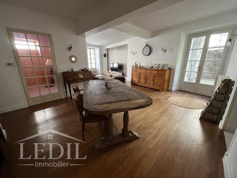 Maison de ville - 236 m² - 6 pièces