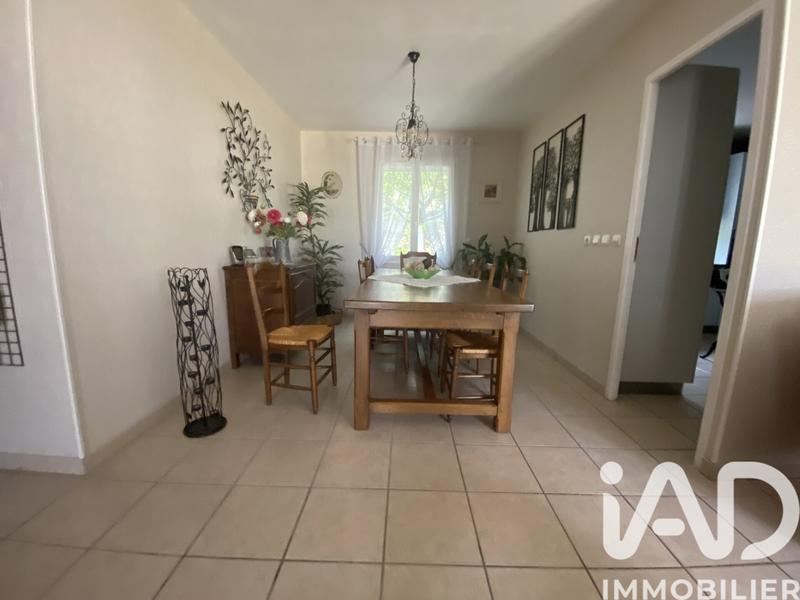 Maison - 98 m² - 5 pièces