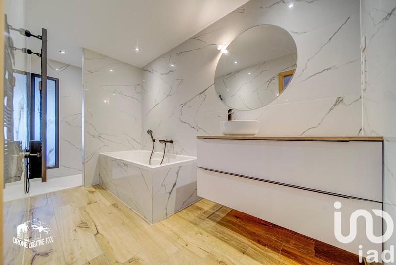 Maison - 103 m² - 4 pièces