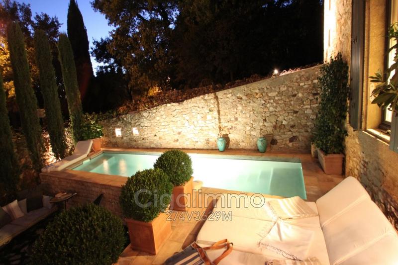 Maison en pierre - 230 m² - 7 pièces