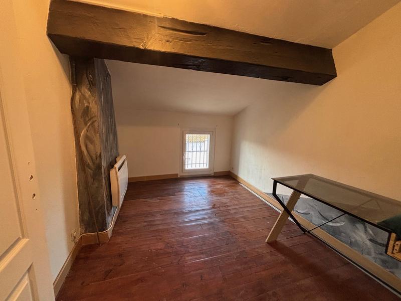 Appartement - 82 m² - 3 pièces