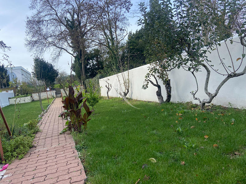 Maison - 99 m² - 4 pièces