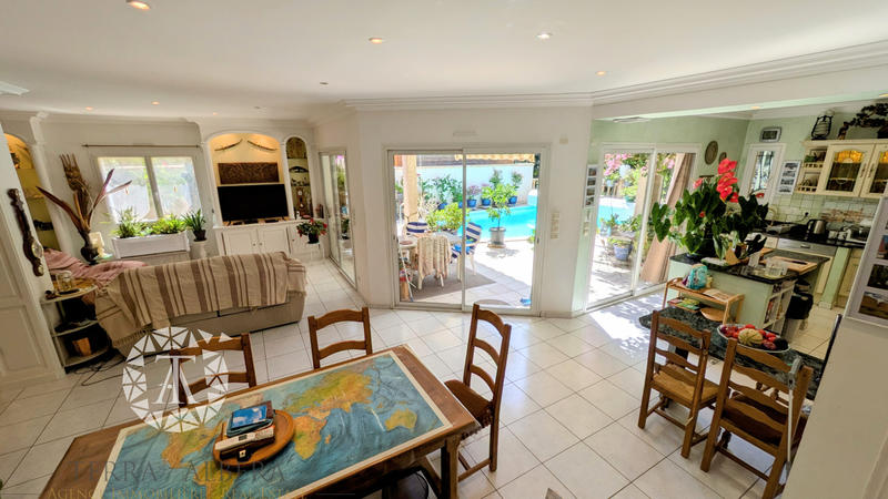 Villa - 158 m² - 5 pièces