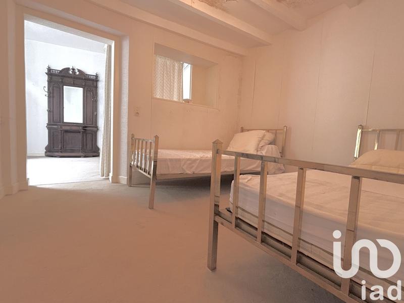 Maison - 210 m² - 9 pièces