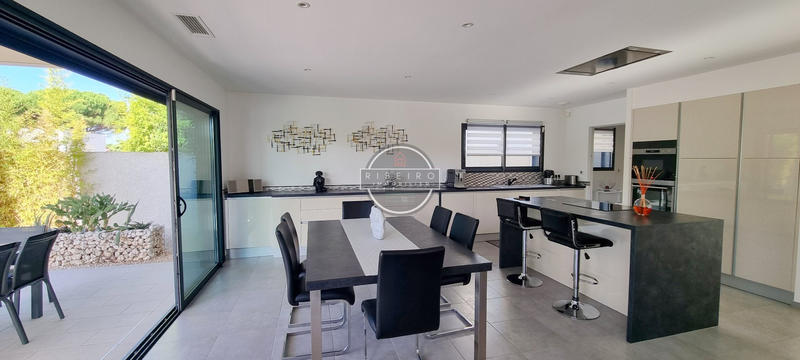 Villa - 150 m² - 5 pièces