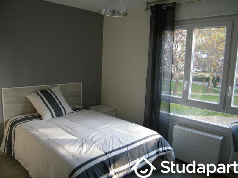 Chambre - 12 m² - 1 pièce