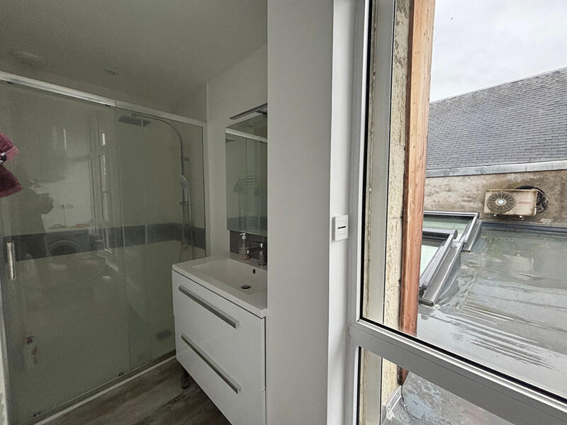 Immeuble de bureaux - 90 m²