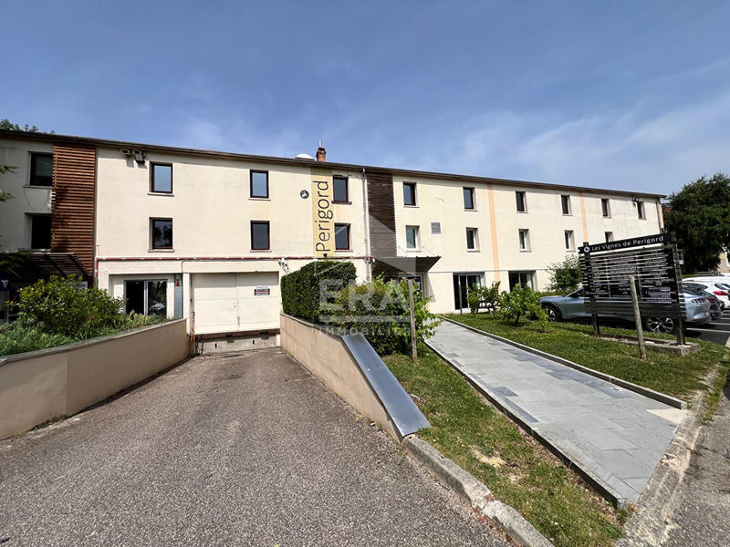 Bureau - 20 m² - 2 pièces