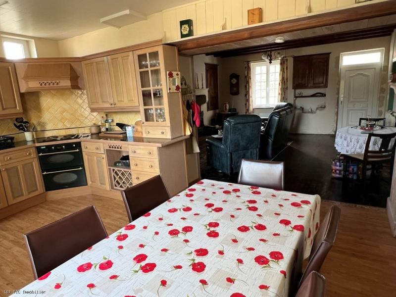 Maison - 105 m² - 6 pièces