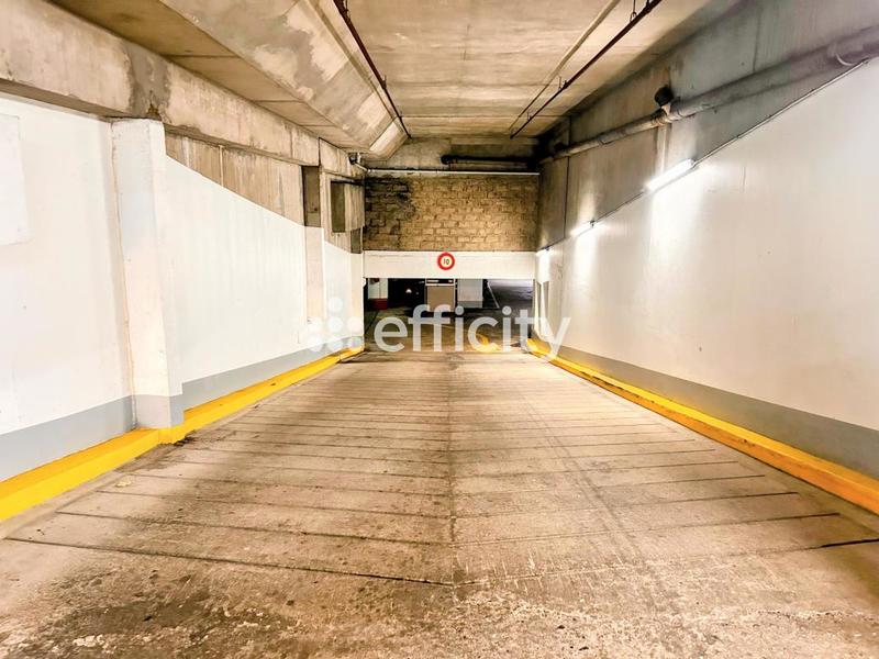 Bureau - 113 m² - 1 pièce