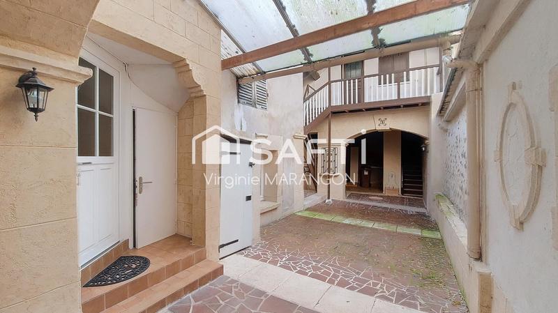 Maison - 181 m² - 12 pièces