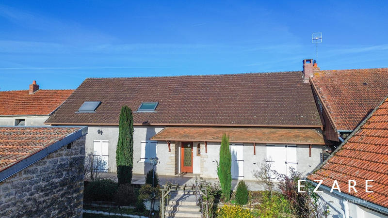 Maison - 360 m² - 10 pièces