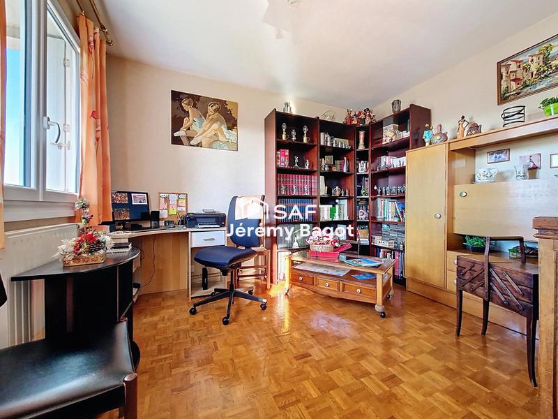 Appartement - 84 m² - 4 pièces