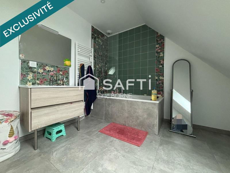 Maison - 212 m² - 8 pièces