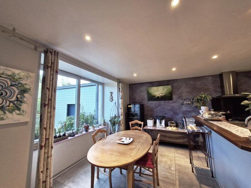 Maison - 123 m² - 7 pièces