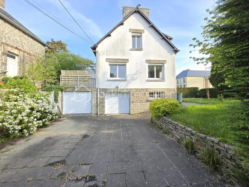 Maison - 101 m² - 5 pièces