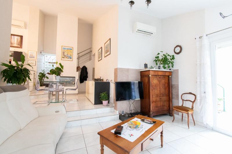 Maison - 98 m² - 4 pièces