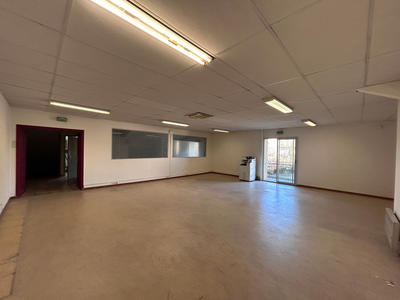Bureau - 300 m² - 3 pièces