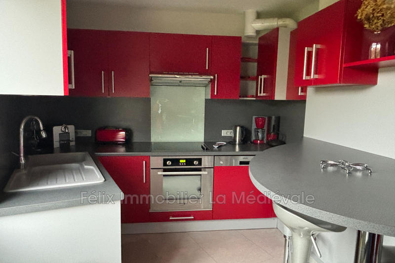 Appartement - 85 m² - 4 pièces